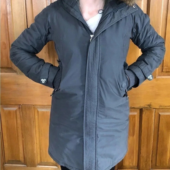 TNA XS Winter Jacket - Picture 14 of 16